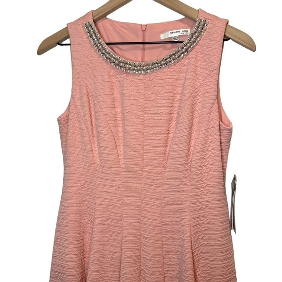 NWT Studio One Crystal Pearl Embellished Sleeveless A-line Blush Pink Dress 4P - Picture 7 of 7